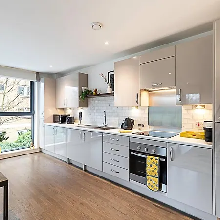 Spacious And Trendy Shoreditch Flat * London