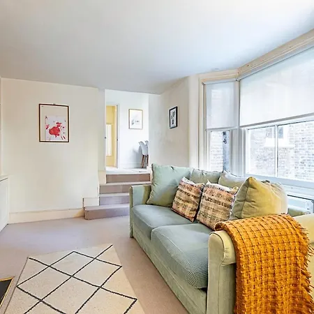 Appartamento Cosy Flat In Battersea Park