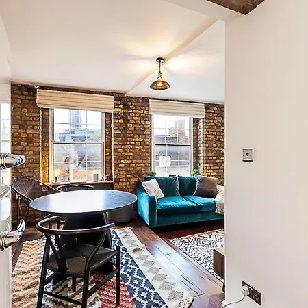 Charming Shoreditch Apartment London
