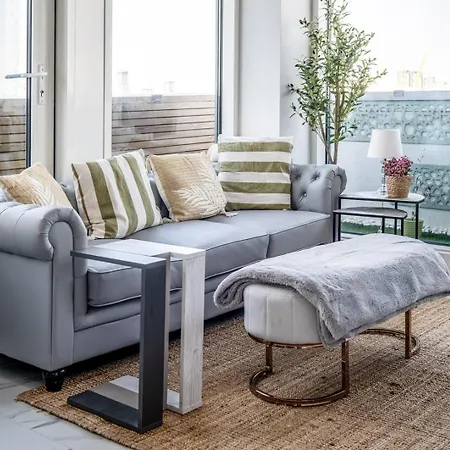 Canary Wharf Retreat With Free Secure Parking Apartment *