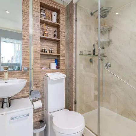 Apartment Canary Wharf Retreat With Free Secure Parking