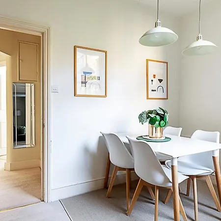 Cosy Flat In Battersea Park Londra