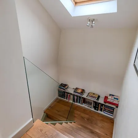 Holiday home Beautiful Three Bedroom House In West