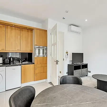 A One-bedroom Situated In Apartment *