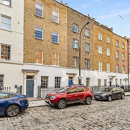 A One-bedroom Situated In London