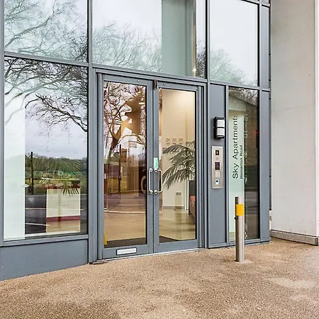 Vibrant And Modern With Canal Views Apartman *