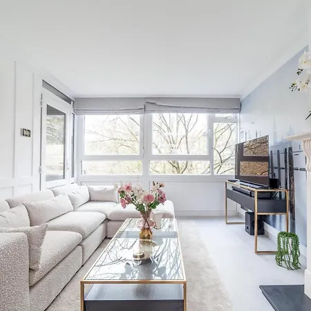 Apartment Excellent 3-bed Flat In Elephant & Castle London