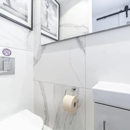 Excellent 3-bed Flat In Elephant & Castle *