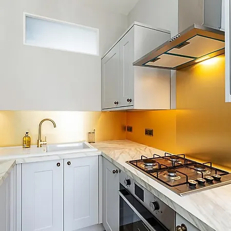Apartment Lovely Bishops Park Flat London