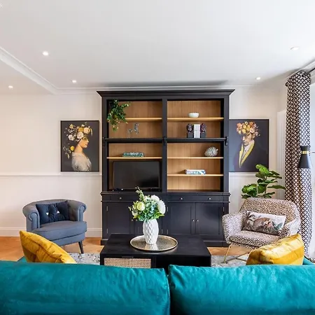 Fabulous Gloucester Road *