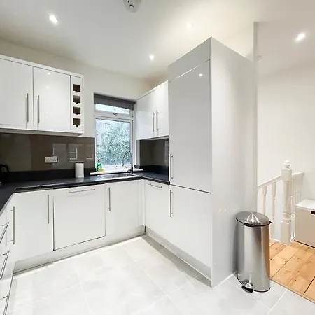 Camden P3 Apartment