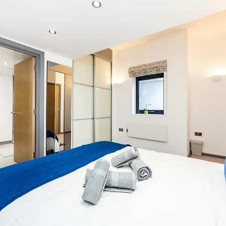 Apartment 2 Bed 2 Bath Deluxe Flat In Kensington