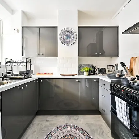 Apartment Cosy 3bd Sleeps 6