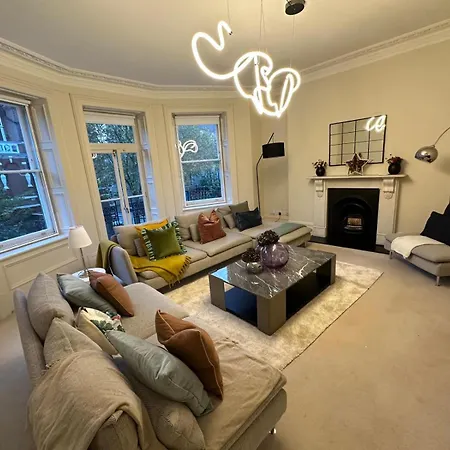 A Contemporary Flat In Chelsea Apartment London