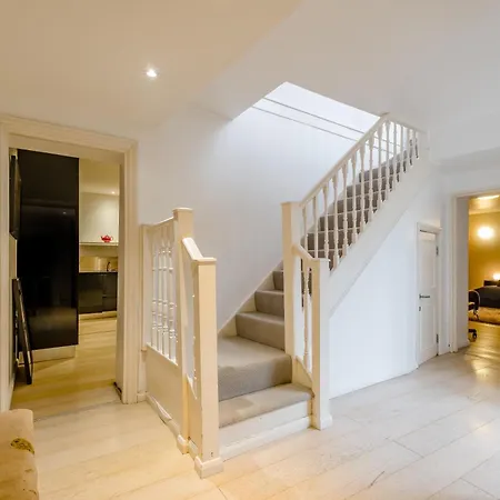 Apartment Stunning Oversized 3 Bedroom Flat In Notting Hill