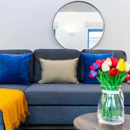 2 Bed 2 Bath Deluxe Flat In Kensington *