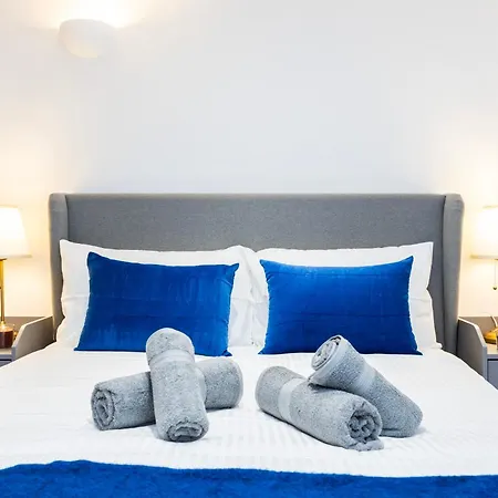 Apartment 2 Bed 2 Bath Deluxe Flat In Kensington