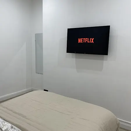 Apartment Stylish 2 Bed Luxury 10 Mins To Ldn *