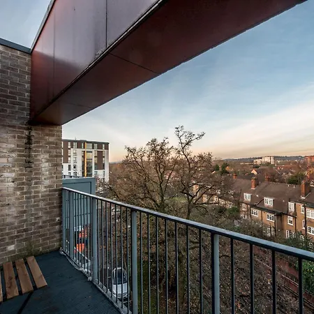 Apartment Pass The Keys Floor Flat Perfect For Families Or Travellers Edgware