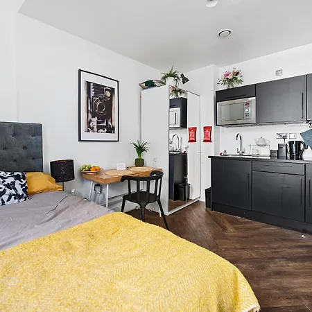Private Accomodation In Central London, Limited Offer In January, Card Payment Apartment London