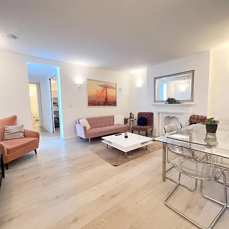 Hyde Park Luxury Apartment London