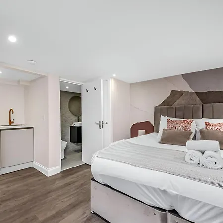 Cozy Perfect Blend Of Style & Convenience Apartment *