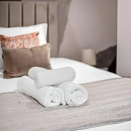 Cozy Perfect Blend Of Style & Convenience *