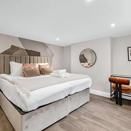 Cozy Perfect Blend Of Style & Convenience * London