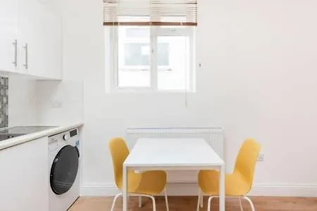Apartment Modern Flat- Camden Town King's Cross Zone 1 London