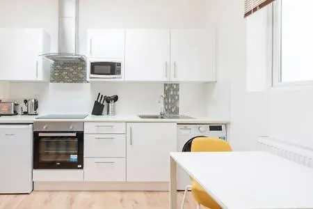 Modern Flat- Camden Town King's Cross Zone 1 London