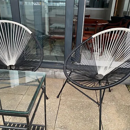 Apartment Riverside Apartment-2 Bed-freep-balcony *