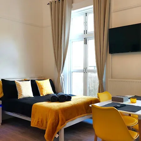 Apartment Big With View To Park In Camden Kings Cross