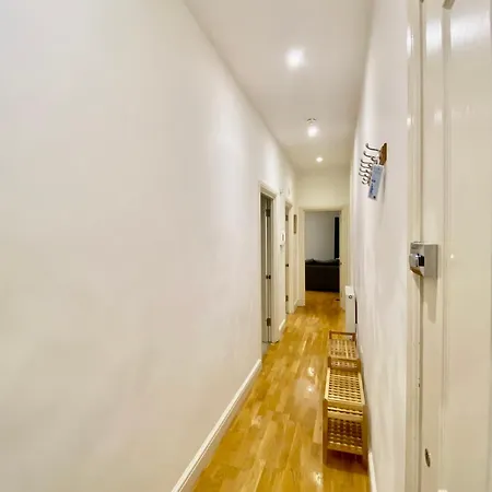 Bright, Modern Flat In Brixton Apartment *