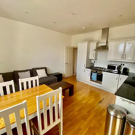Bright, Modern Flat In Brixton Apartment *