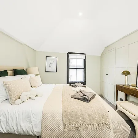 Apartment Stylish 2-bed Townhouse In Mayfair London