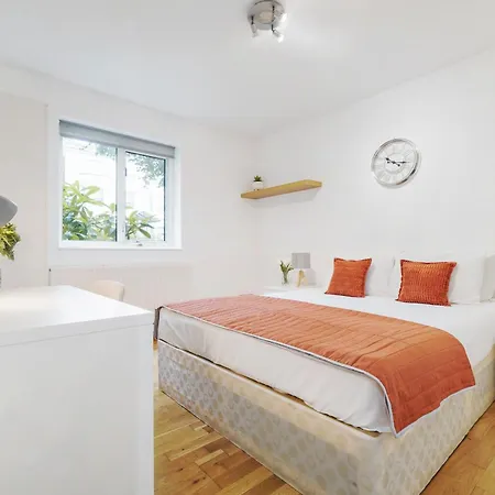 Homestay Kensington High Street Hububb London