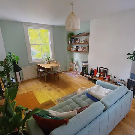 Apartment Beautiful 1 Bedroom Near Fields And Victoria Park London