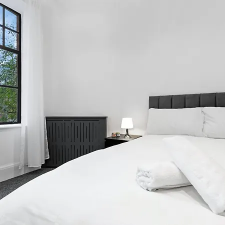 Luxury Serviced In Central * London