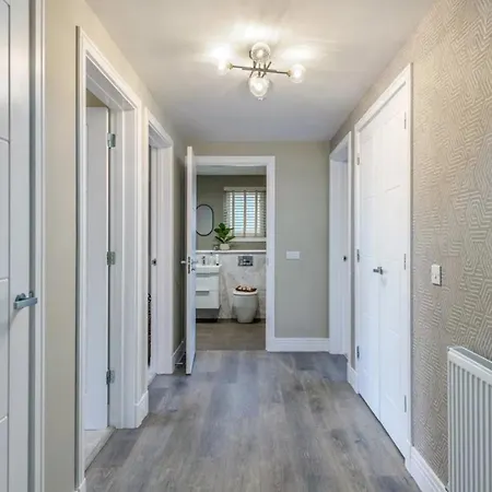 Superb Charlie's Lxry Apartment