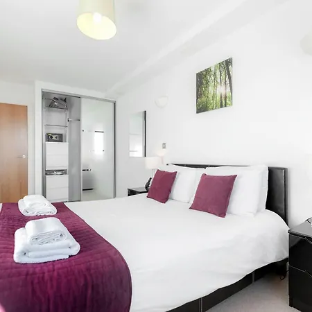 Roomspace Serviced - Chorus Apartment