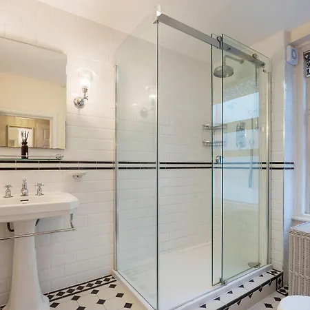 Veeve - Earls Court Rooftop Retreat *