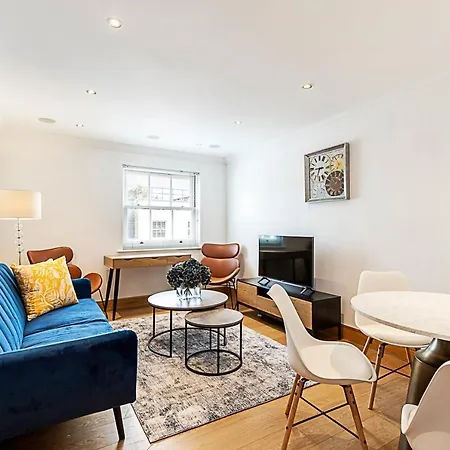 Elegant And Cosy Family In Marylebone * London