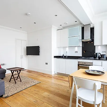 Charming One Bedroom Flat In Islington Holiday home