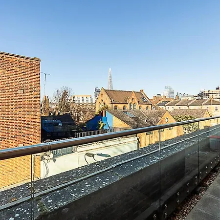 Bermondsey Bliss Views Comfort And Access! Apartment