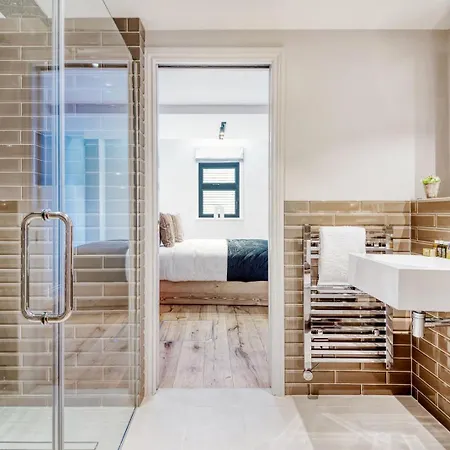 Coleherne Road Ii Apartment London