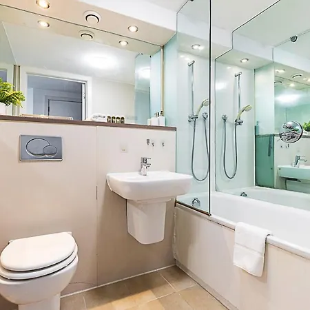 Apartment Airy 2-bedroom Flat With Balcony
