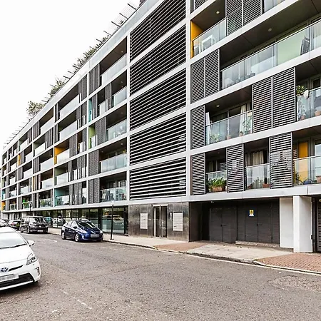 Airy 2-bedroom Flat With Balcony Apartment *