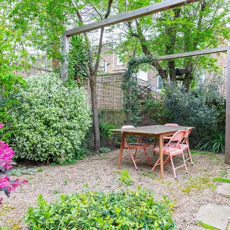 Spacious 2bd Flat By Regents Park & Camden Town! *