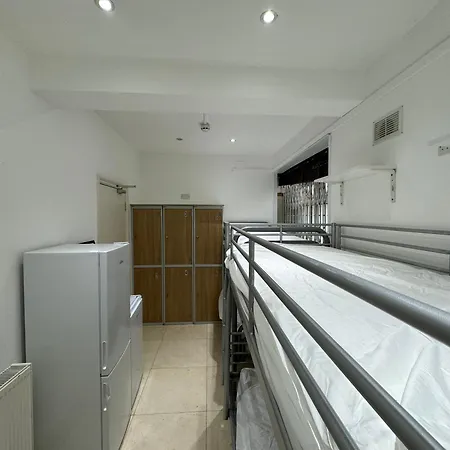 365 Hostel