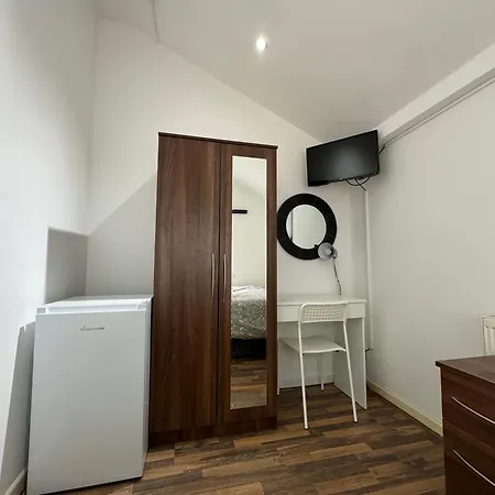 Hostel 365 London
